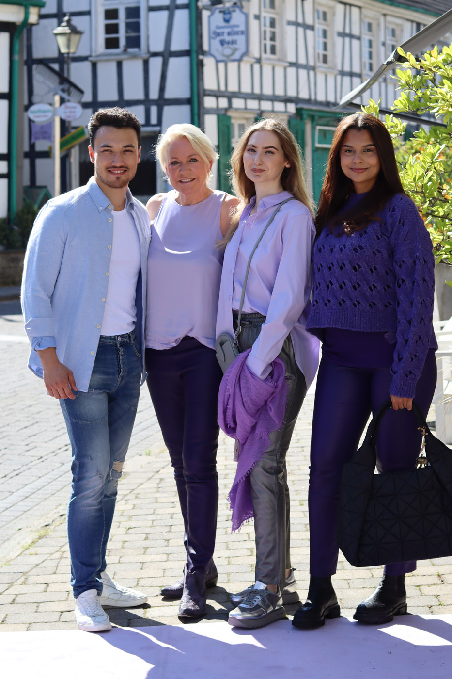 Rückblick: Defilee Herbst/Winter am 8. September 2023 - andrea risto